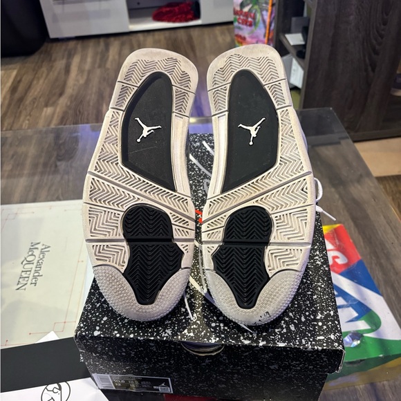 Nike Air Jordan 4 Military Black - Picture 7 of 12